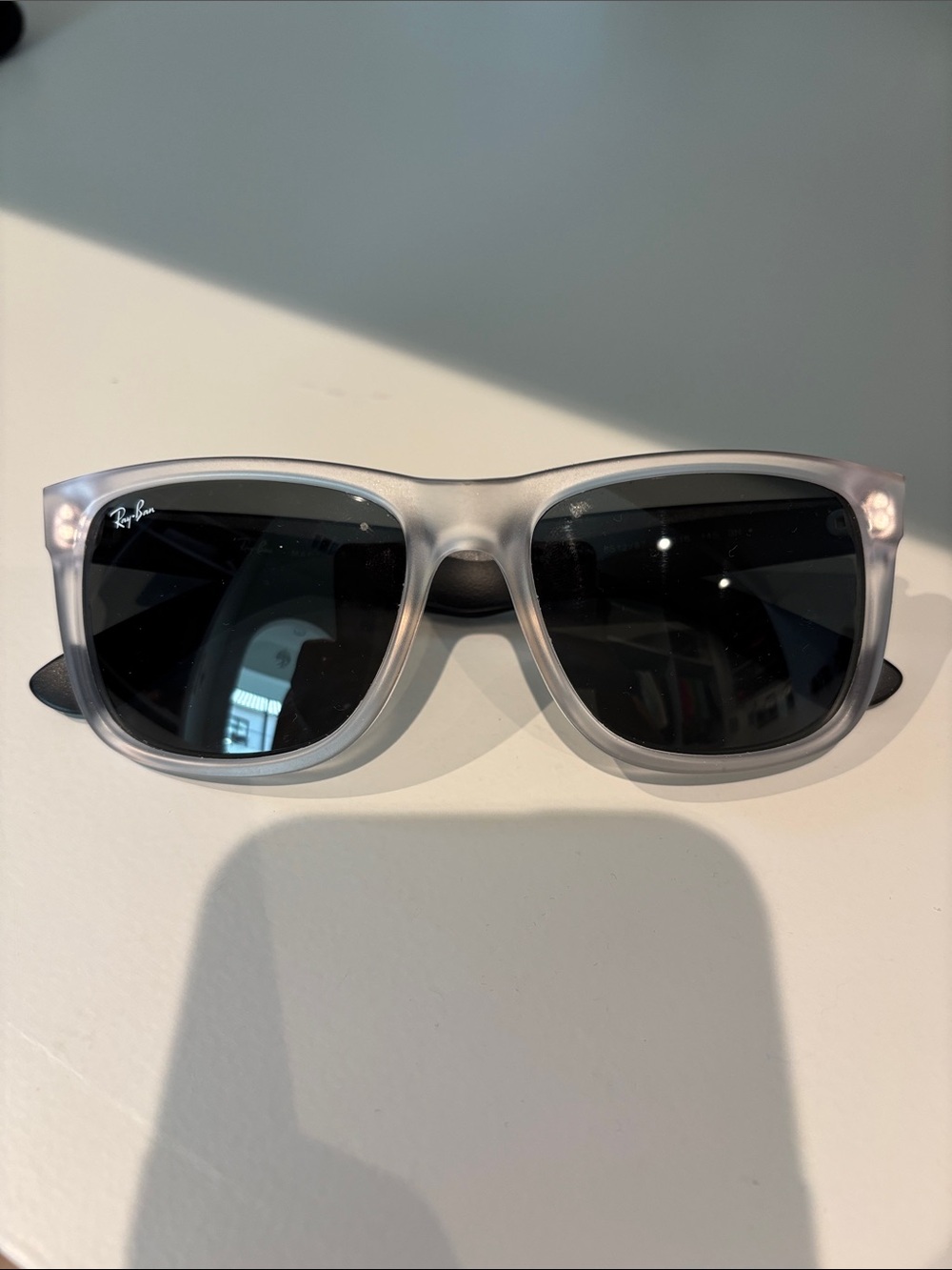 Ray-Ban Justin Sunglasses EUC Women’s